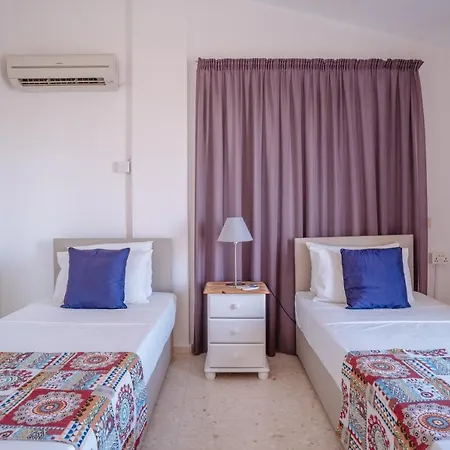 Stalo By Prestige Bookings * Coral Bay